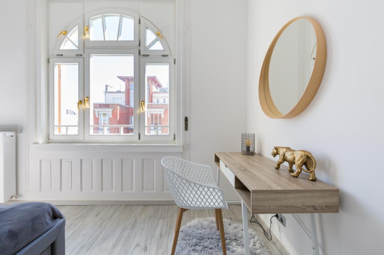 Designer Apartment On The Budapest Broadway With 2Br And Ac Eksteriør bilde
