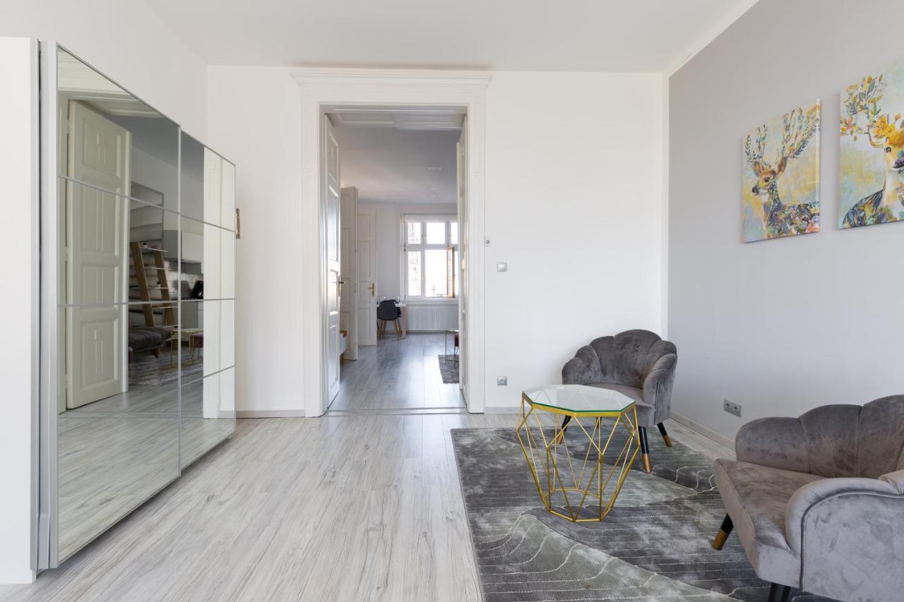 Designer Apartment On The Budapest Broadway With 2Br And Ac Eksteriør bilde