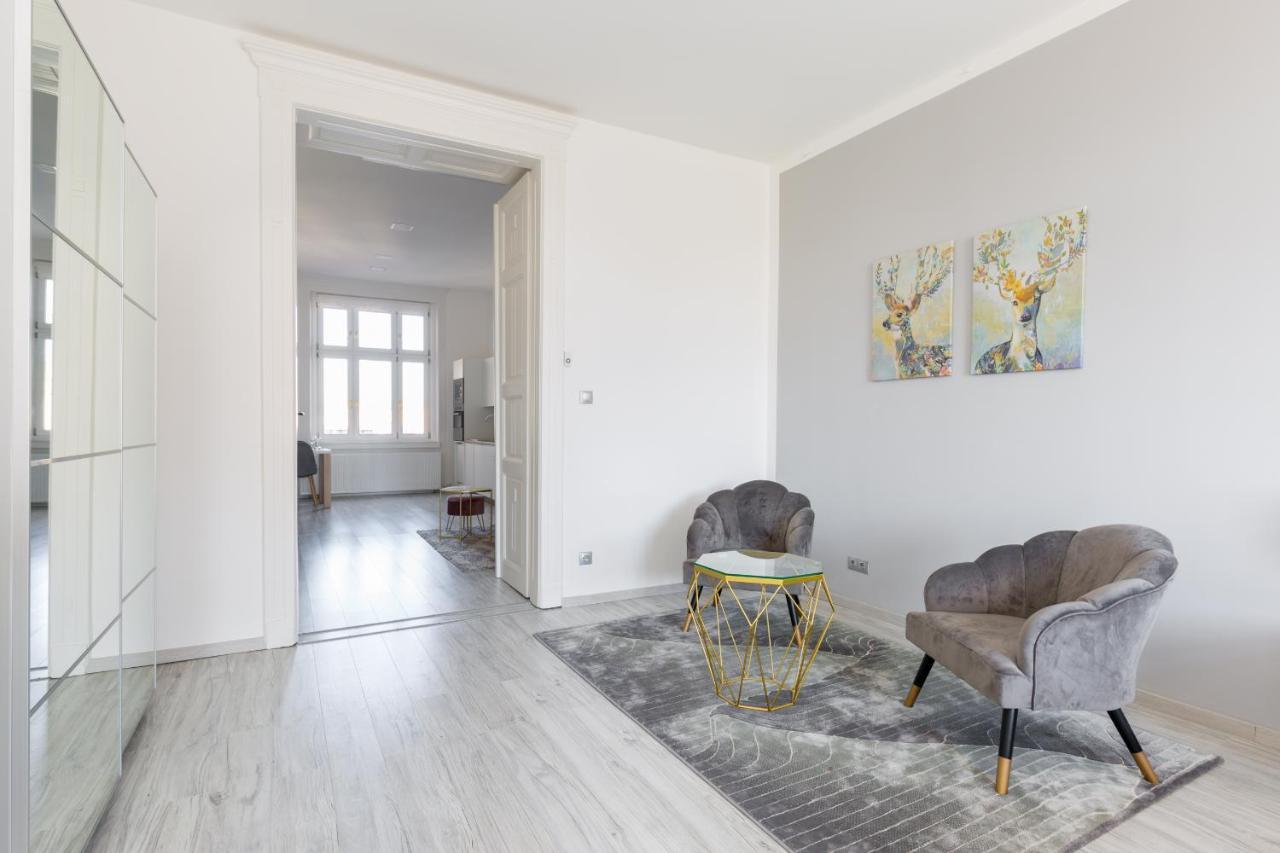 Designer Apartment On The Budapest Broadway With 2Br And Ac Eksteriør bilde
