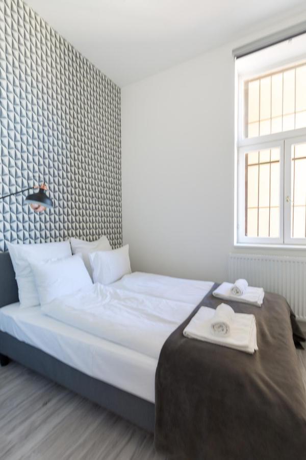 Designer Apartment On The Budapest Broadway With 2Br And Ac Eksteriør bilde