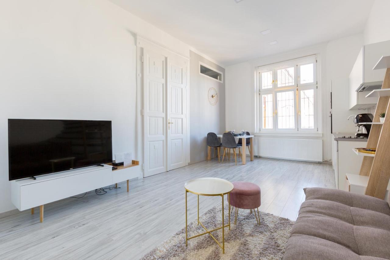 Designer Apartment On The Budapest Broadway With 2Br And Ac Eksteriør bilde