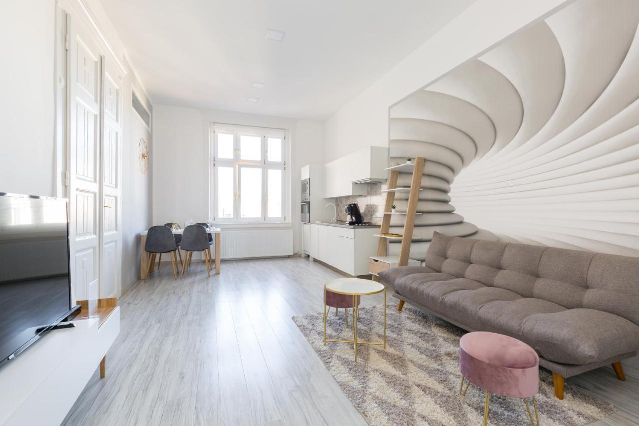 Designer Apartment On The Budapest Broadway With 2Br And Ac Eksteriør bilde